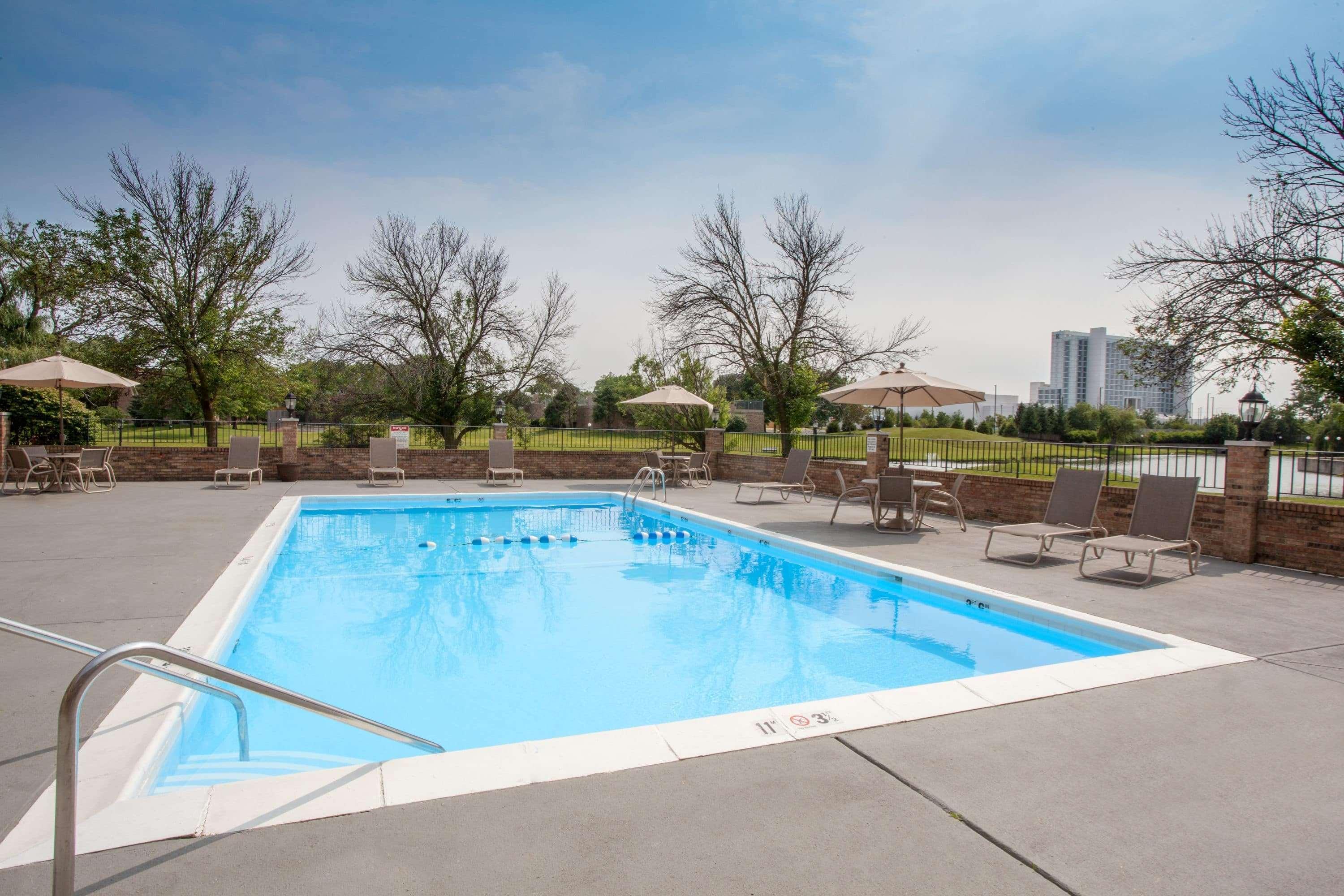 Wyndham Garden Schaumburg Chicago Northwest Hotel Exterior photo