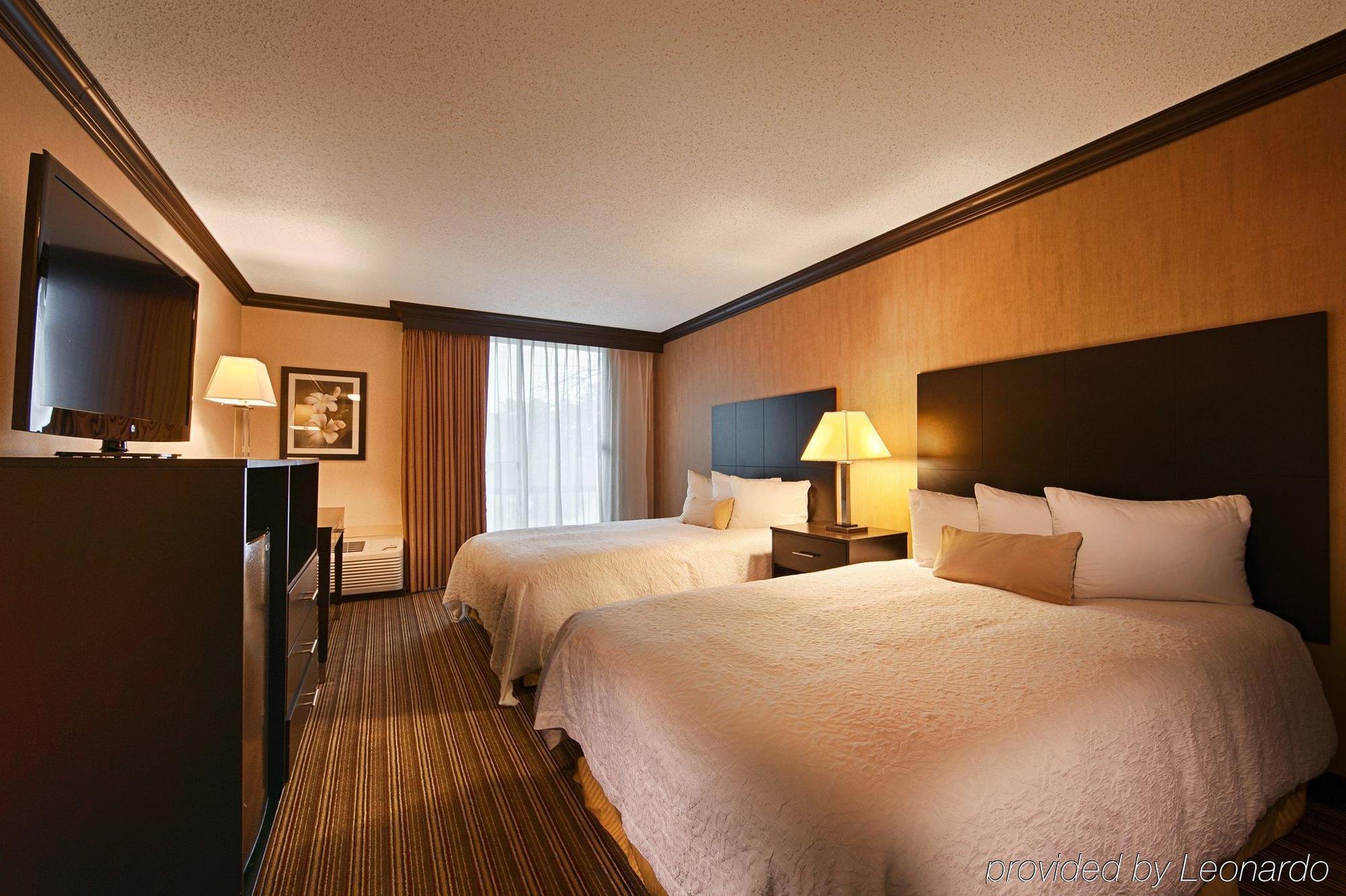 Wyndham Garden Schaumburg Chicago Northwest Hotel Exterior photo