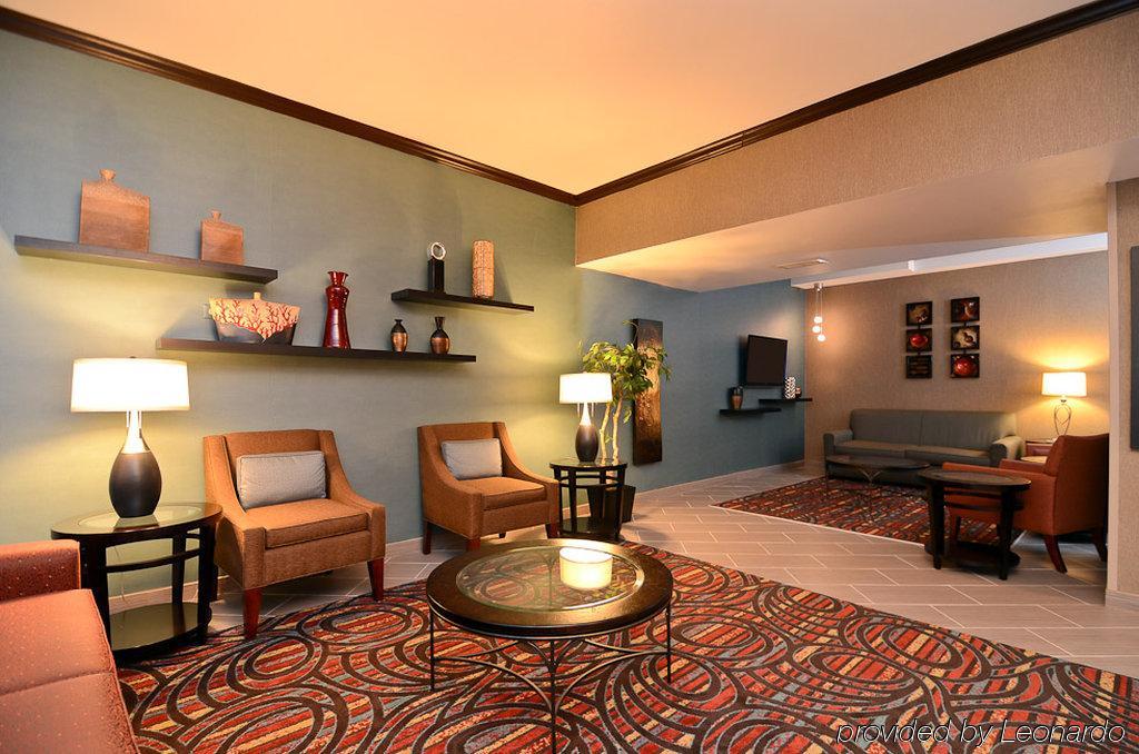 Wyndham Garden Schaumburg Chicago Northwest Hotel Interior photo