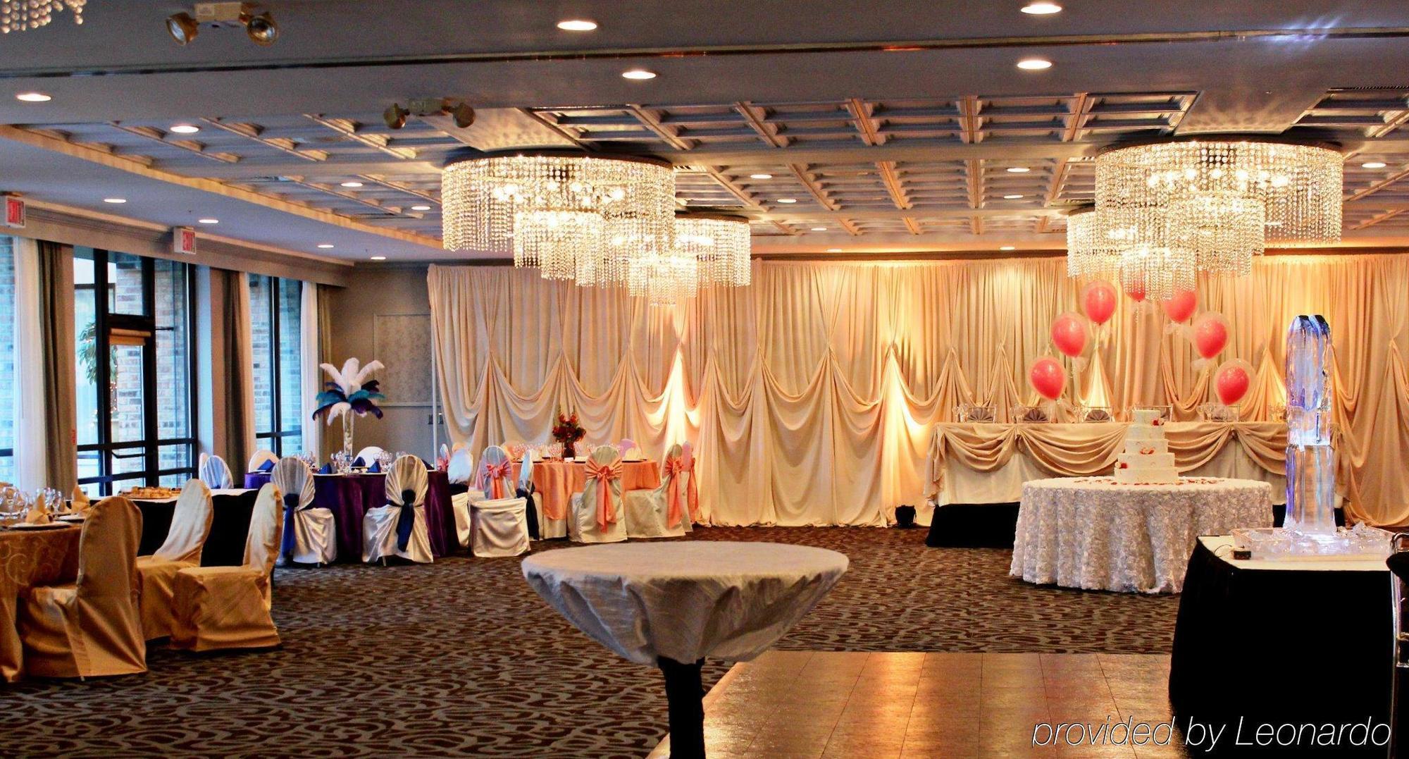 Wyndham Garden Schaumburg Chicago Northwest Hotel Restaurant photo