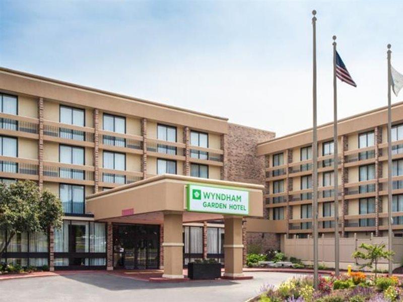 Wyndham Garden Schaumburg Chicago Northwest Hotel Exterior photo